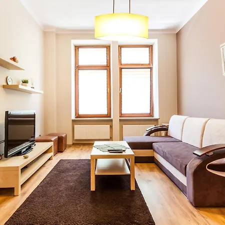 아파트 Lazarza 17 *